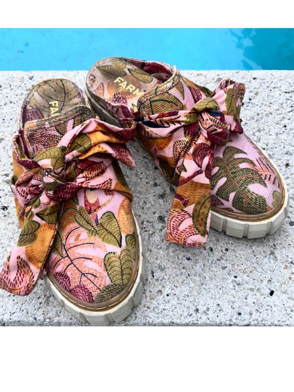 FARM Rio mules shoes summer dream floral fabric slip on sneakers women’s size 7